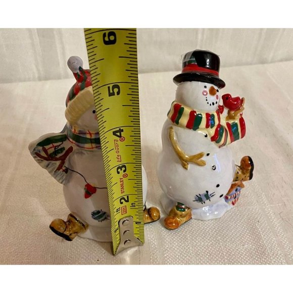 Porcelain Ceramic Frosty Salt Pepper Shakers - Picture 5 of 5